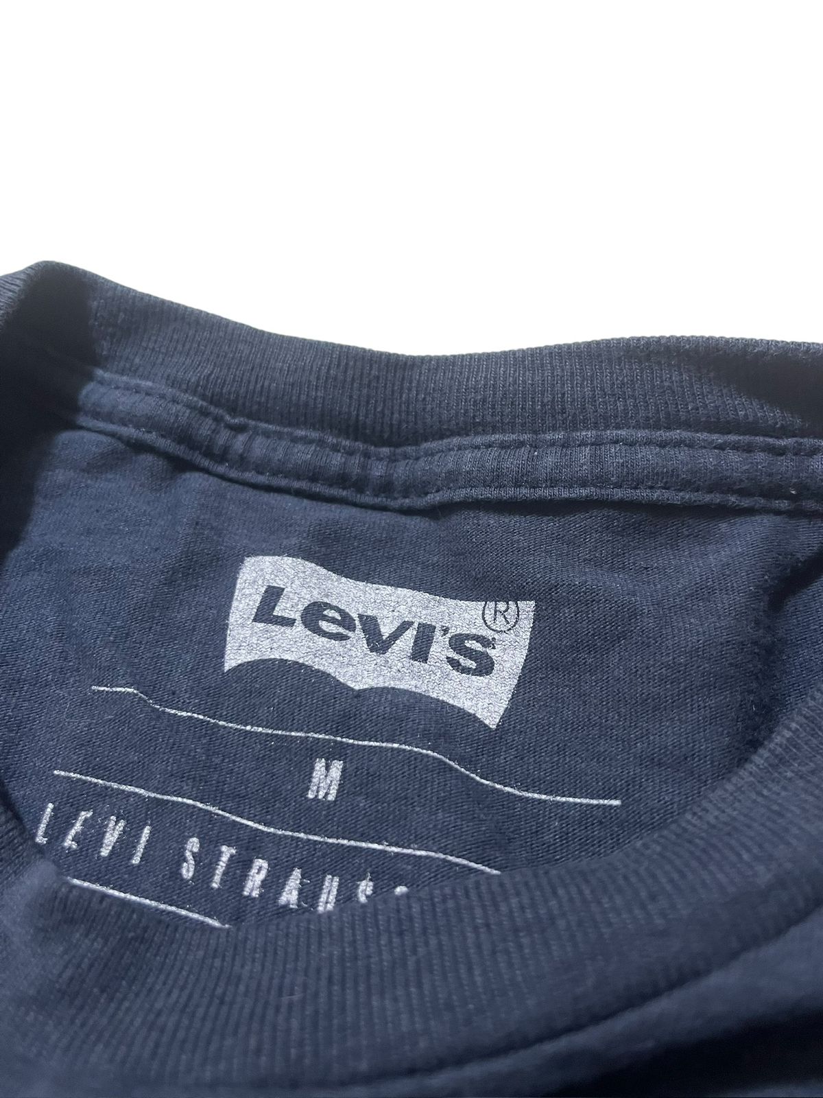 LEVI'S T-shirt